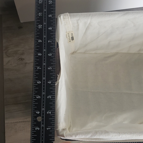 Rae Dunn Lined Basket - Picture 5 of 6